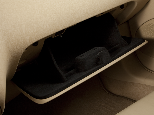 2010 Buick Lucerne CX-2 *Ltd Avail*