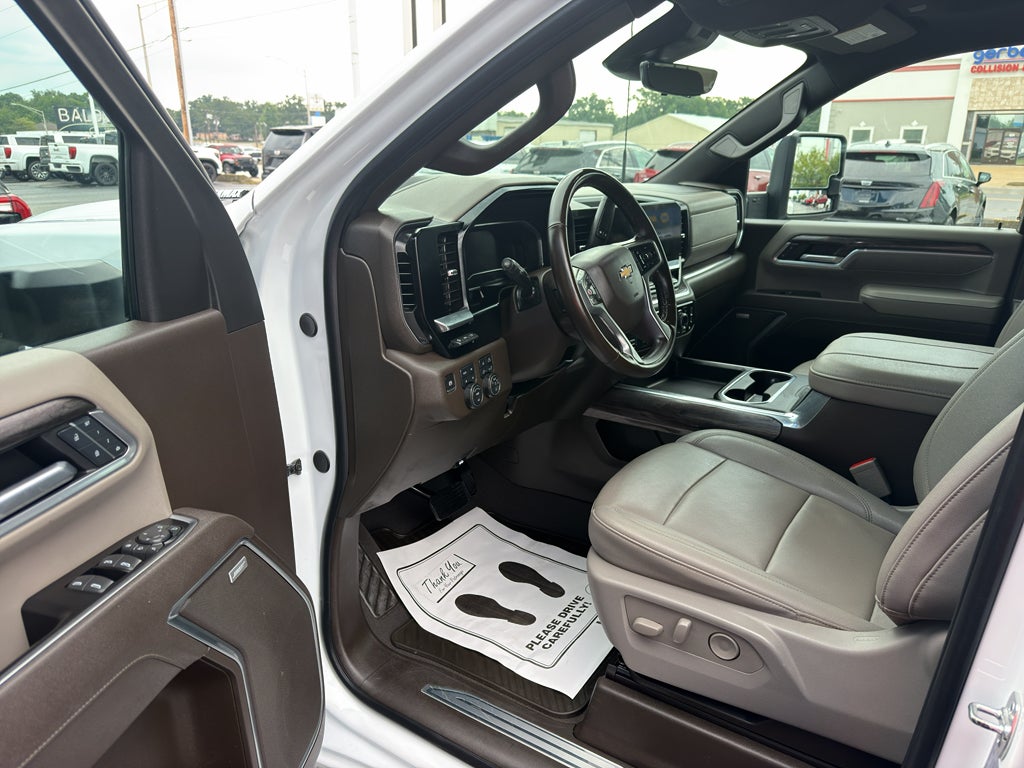 2025 Chevrolet Silverado 3500 HD LTZ DRW