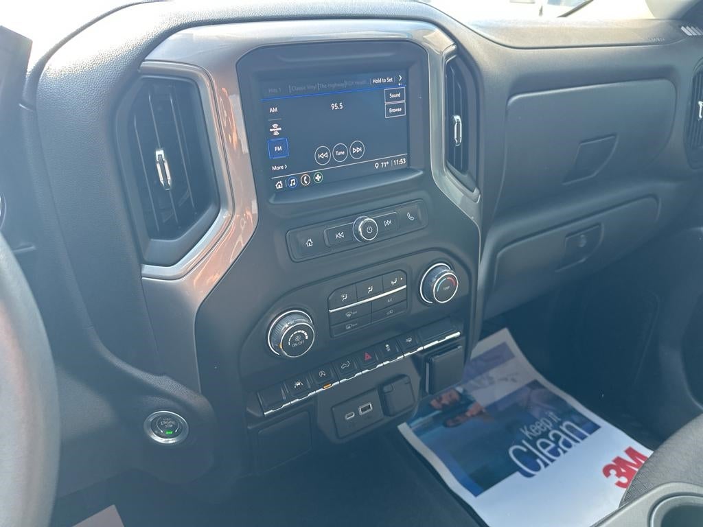 2022 Chevrolet Silverado 1500 Custom