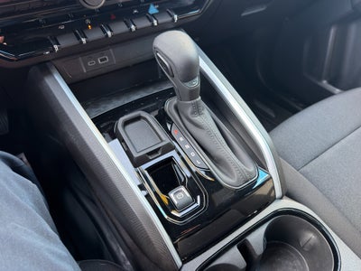 2024 Chevrolet Colorado WT