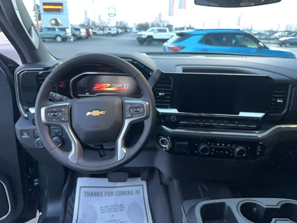 2025 Chevrolet Silverado 1500 LT