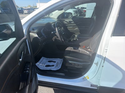 2022 GMC Acadia AT4