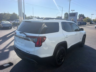 2022 GMC Acadia AT4