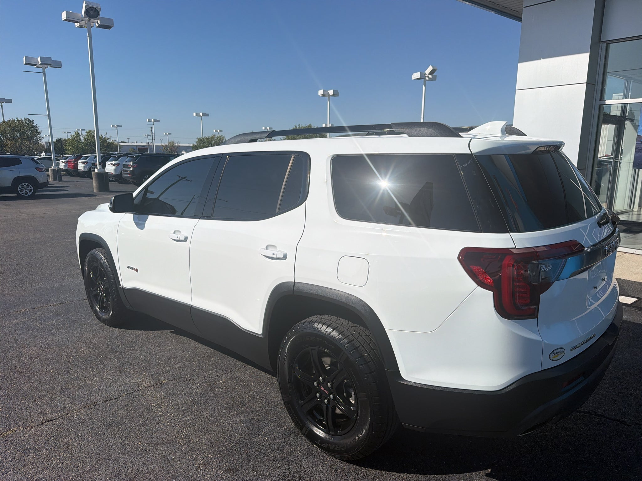 2022 GMC Acadia AT4
