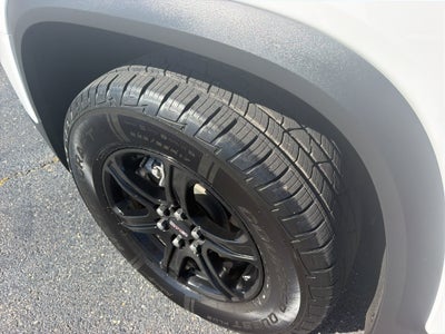 2022 GMC Acadia AT4