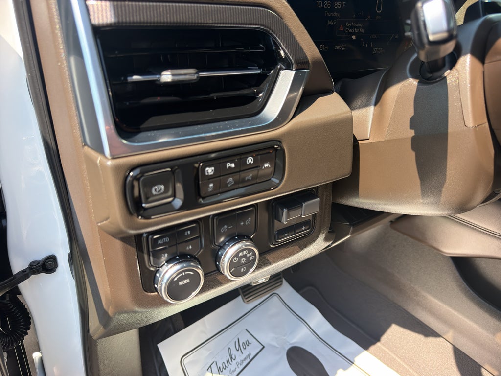 2025 GMC Yukon Elevation
