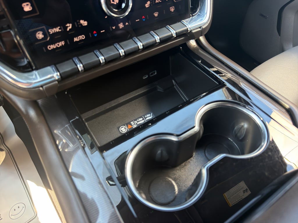 2025 GMC Yukon Elevation