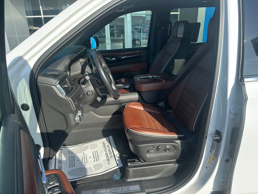 2023 GMC Yukon Denali Ultimate