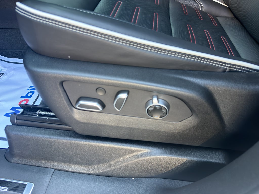 2025 GMC Yukon AT4 Ultimate