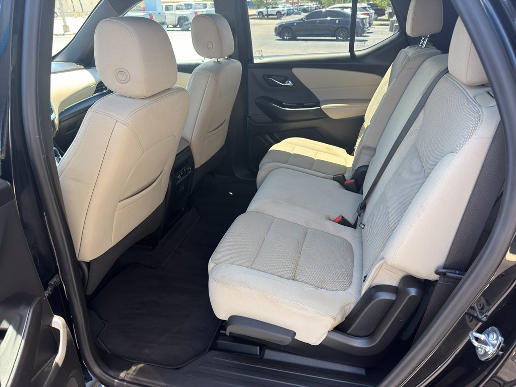 2022 Chevrolet Traverse LS