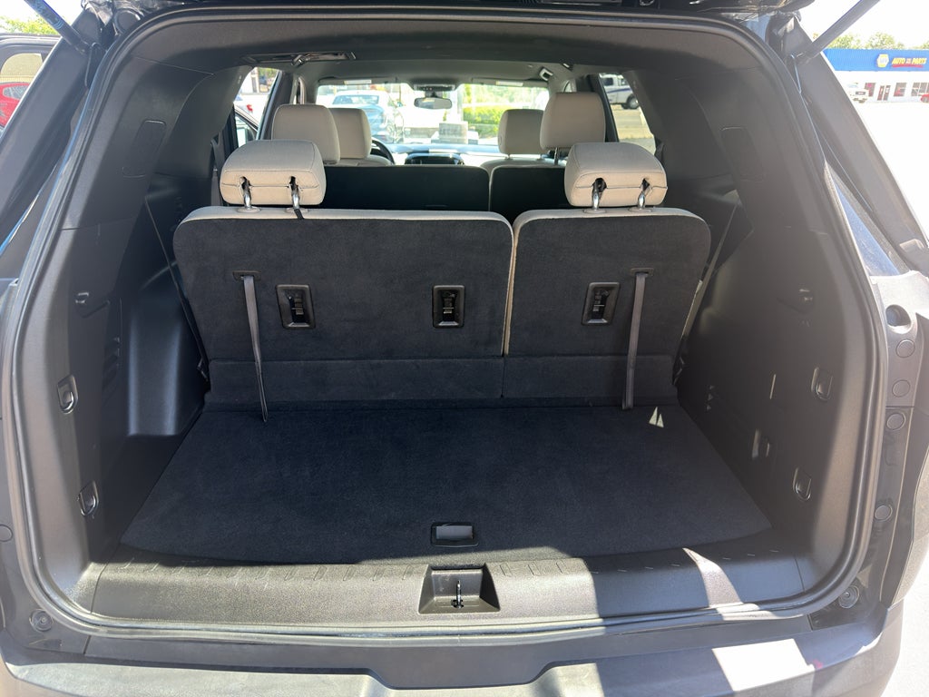 2022 Chevrolet Traverse LS