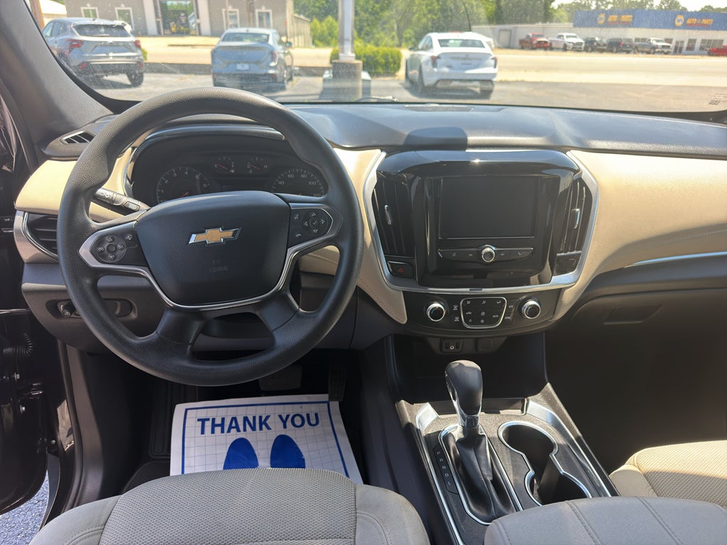 2022 Chevrolet Traverse LS