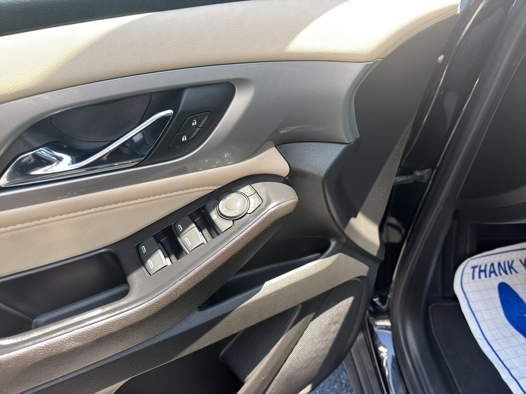 2022 Chevrolet Traverse LS