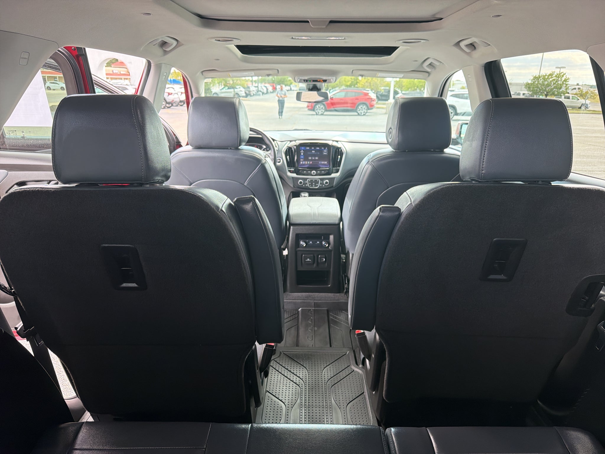 2021 Chevrolet Traverse LT Leather