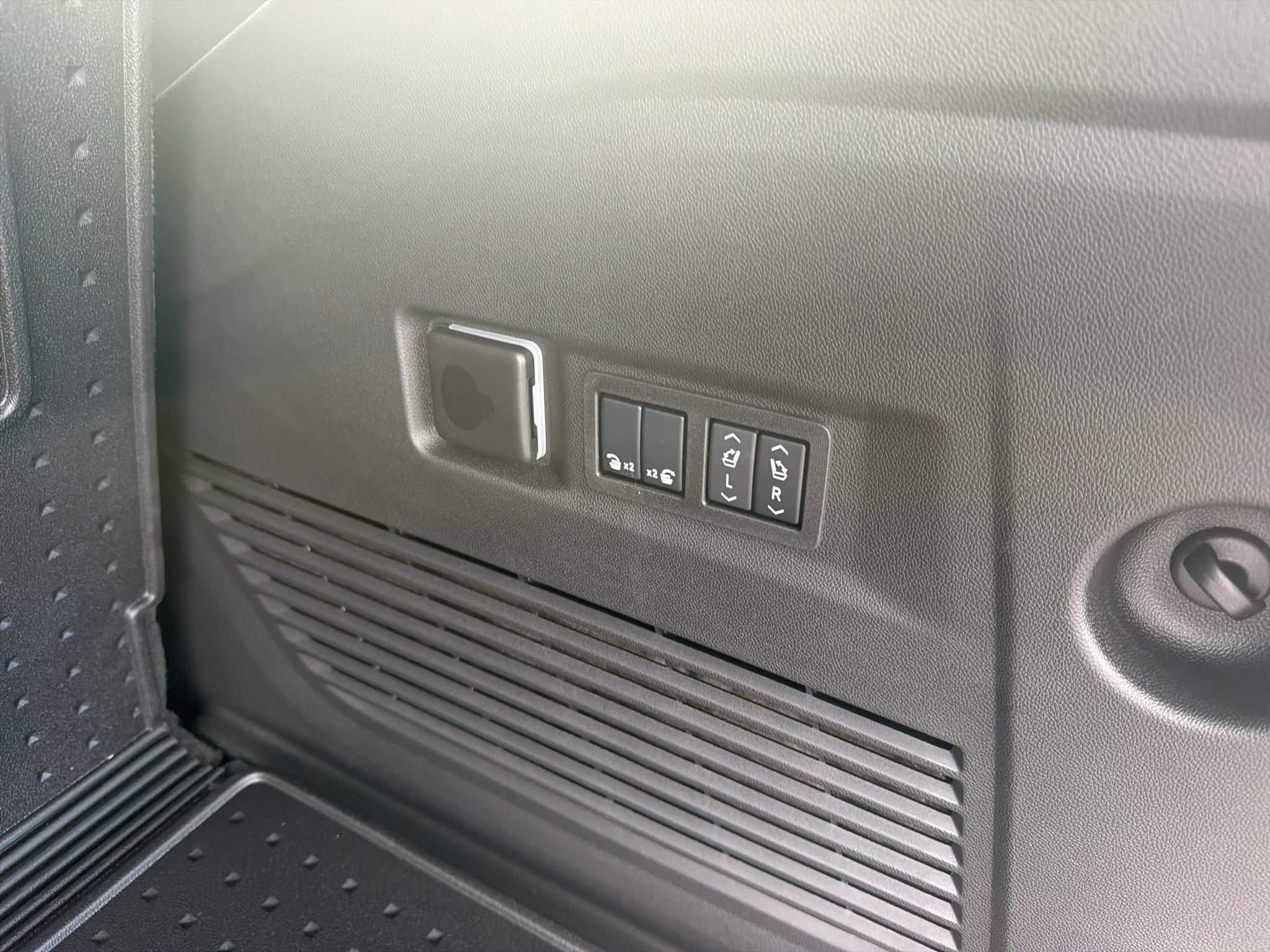 2027 Chevrolet Tahoe RST