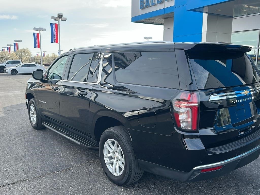2023 Chevrolet Suburban LT