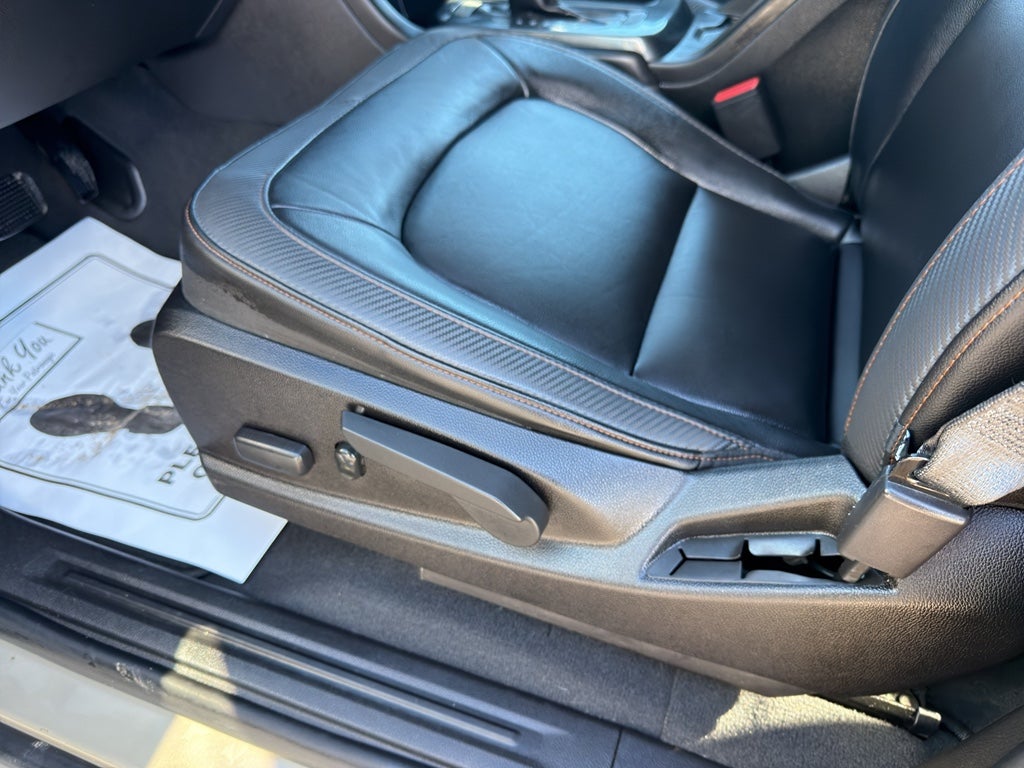 2022 GMC Canyon AT4 - Leather