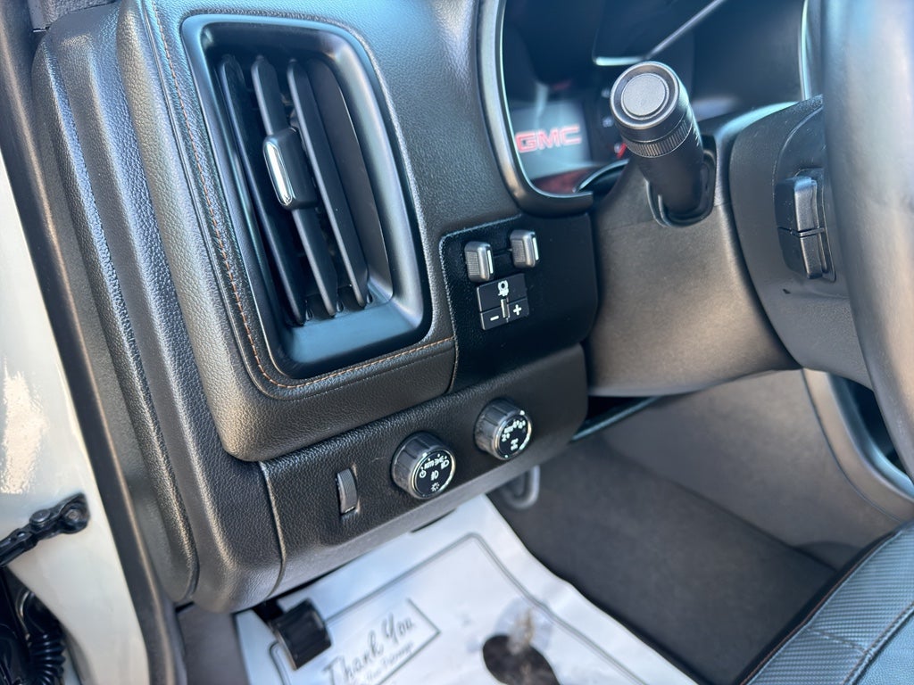 2022 GMC Canyon AT4 - Leather