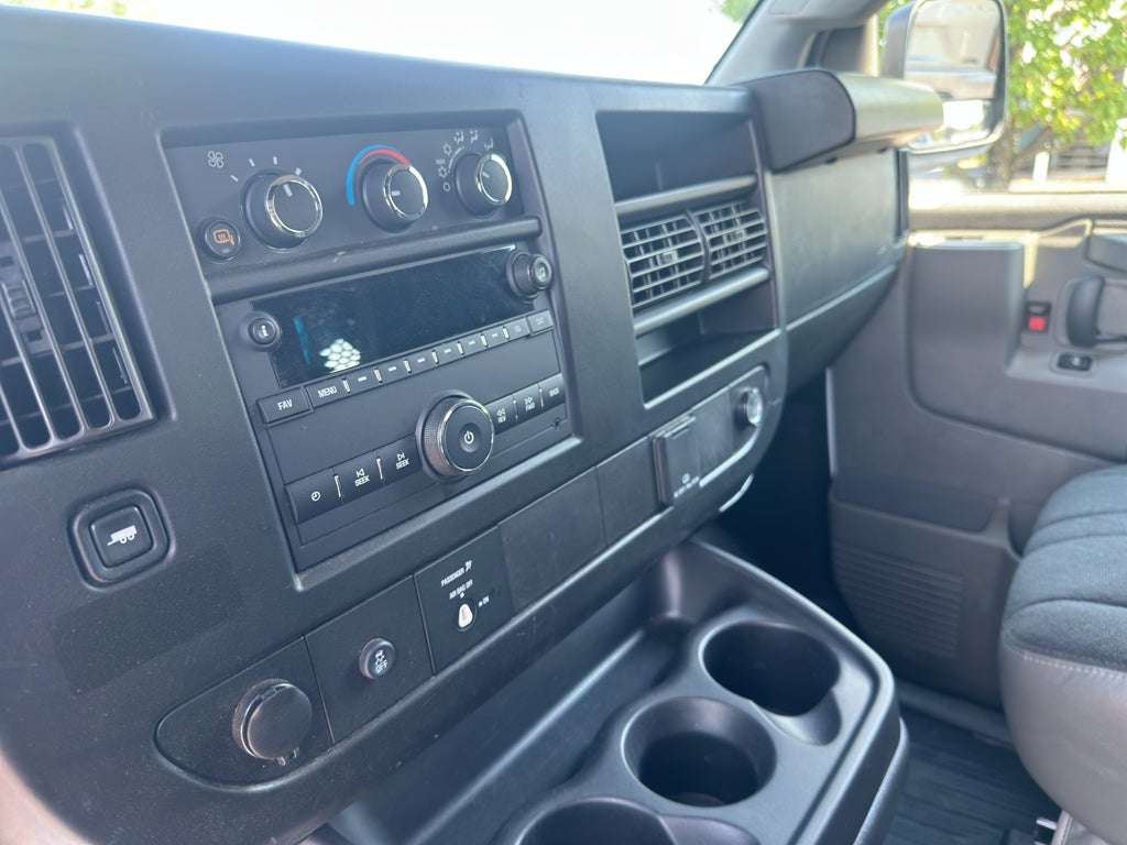 2023 GMC Savana Cargo 2500 Work Van