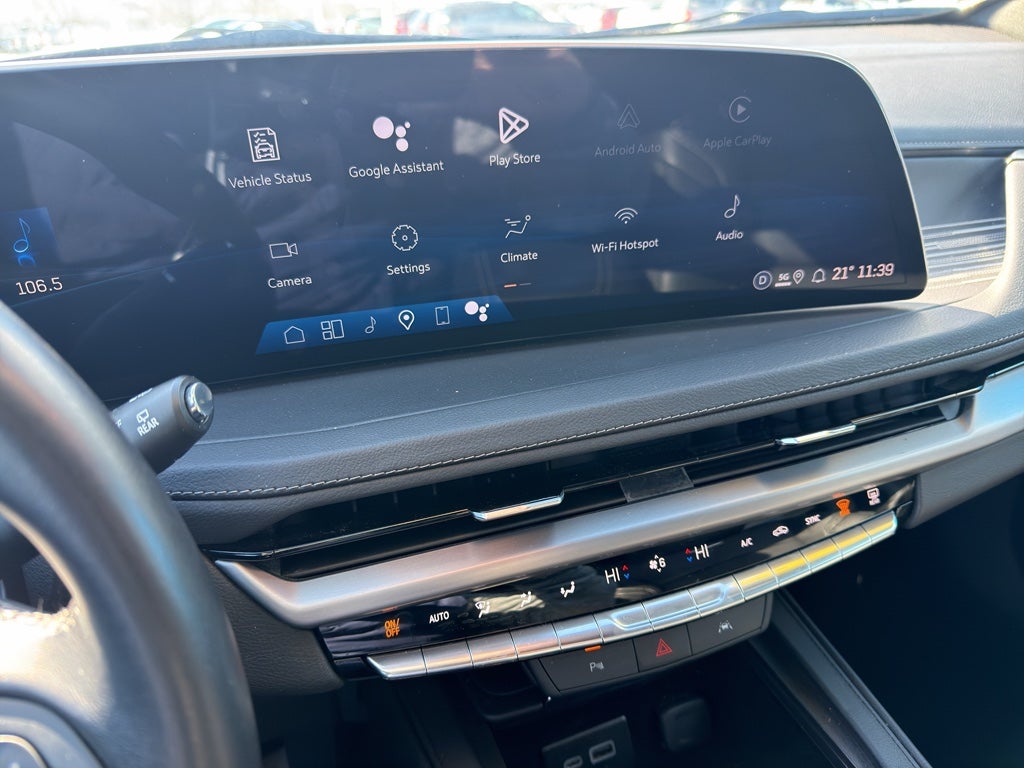 2025 Cadillac XT4 Premium Luxury