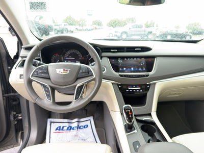 2018 Cadillac XT5 Luxury FWD