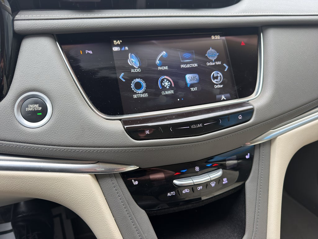 2018 Cadillac XT5 Luxury FWD