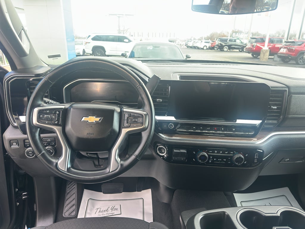 2025 Chevrolet Silverado 1500 LT