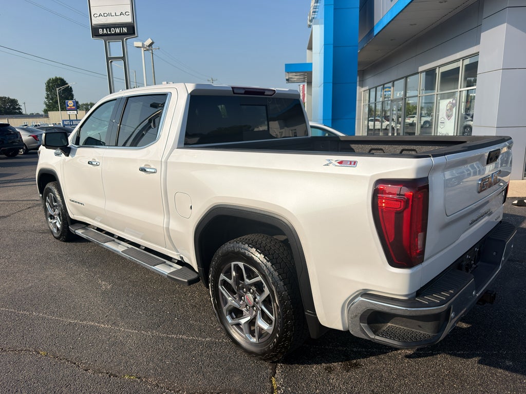 2025 GMC Sierra 1500 SLT
