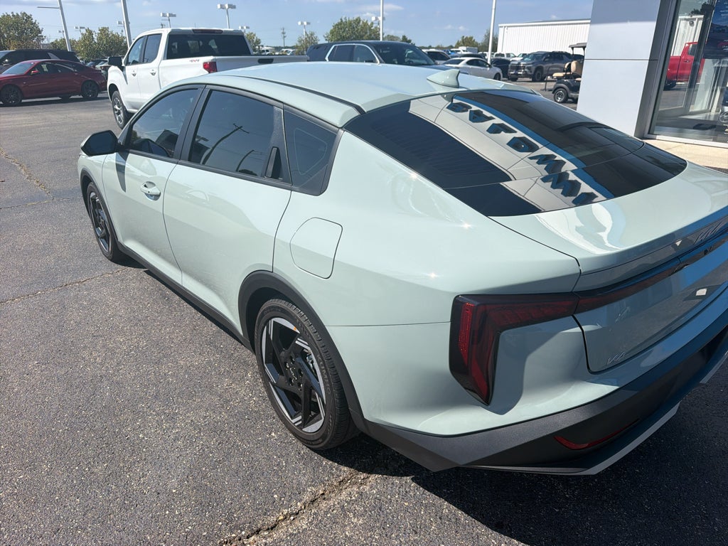 2026 Kia K4 EX