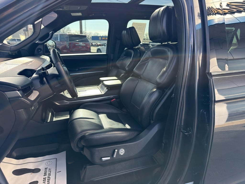 2025 Lincoln Navigator L Reserve