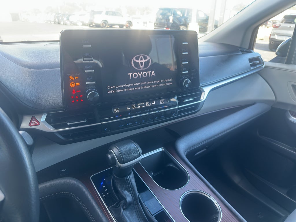2024 Toyota Sienna XLE