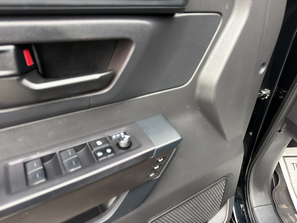 2024 Toyota Sequoia SR5