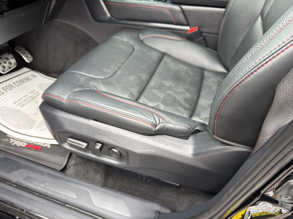 2024 Toyota Sequoia SR5