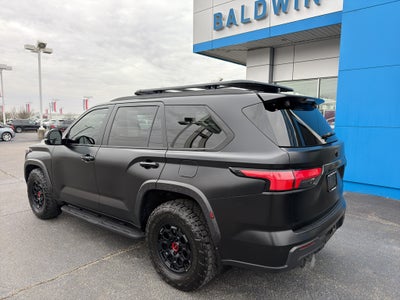 2024 Toyota Sequoia SR5