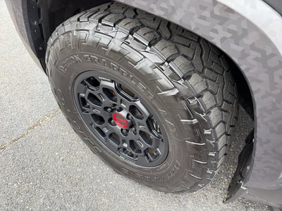 2024 Toyota Sequoia SR5