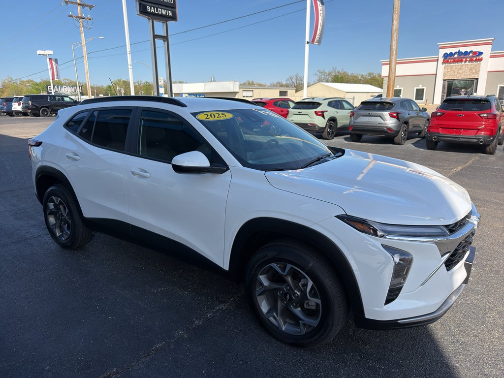 2025 Chevrolet Trax LT