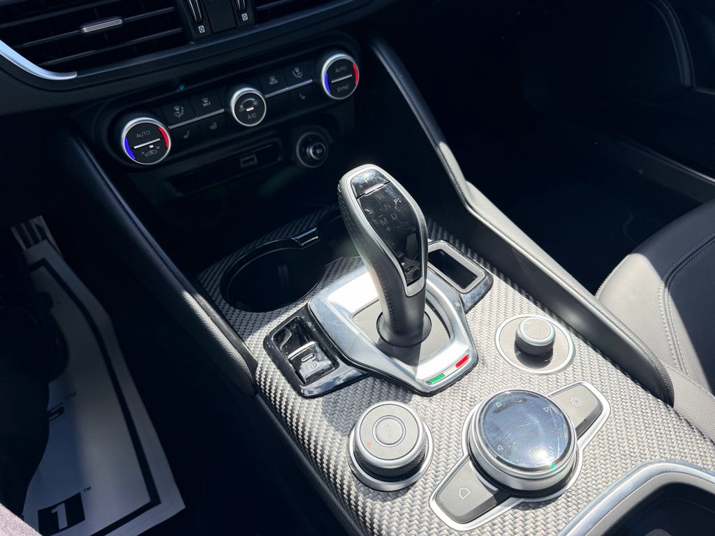 2024 Alfa Romeo Giulia Quadrifoglio