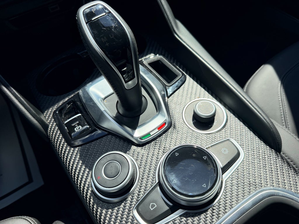 2024 Alfa Romeo Giulia Quadrifoglio